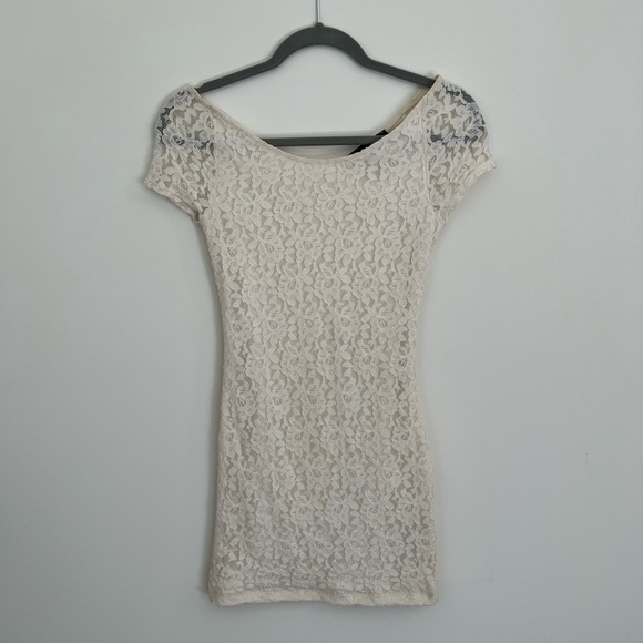Top Shop Lace Minidress in White Size 4 (runs small) - Picture 3 of 8